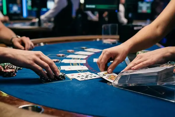 A Practical Guide to Playing Live Dealer Blackjack Online